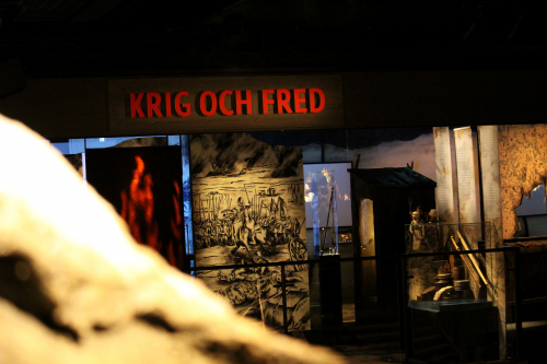 Kulturhistoriska basutställningarna, Krig och fred
